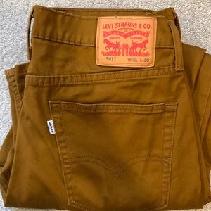 Levi’s 541 W 31 x L 30 Brown color